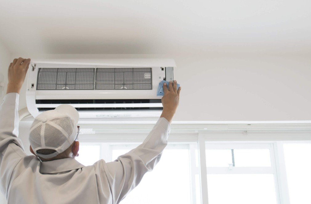 Air Conditioning Assistance in Milan: Fast, Reliable and Professional AC Services Air Conditioning Assistance in Milan